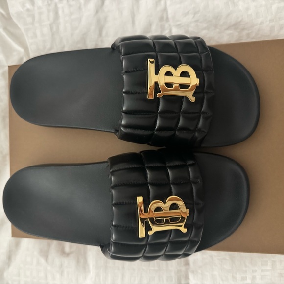 Burberry Black Slides - Picture 2 of 3